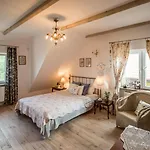 Dom Pod Skrzydlami Bed & Breakfast
