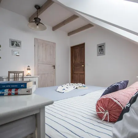 Dom Pod Skrzydlami Bed & Breakfast *