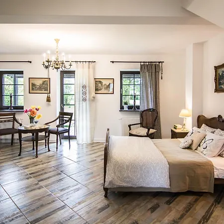 Bed & Breakfast Dom Pod Skrzydlami *
