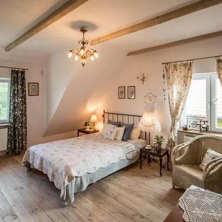 Dom Pod Skrzydlami Bed & Breakfast